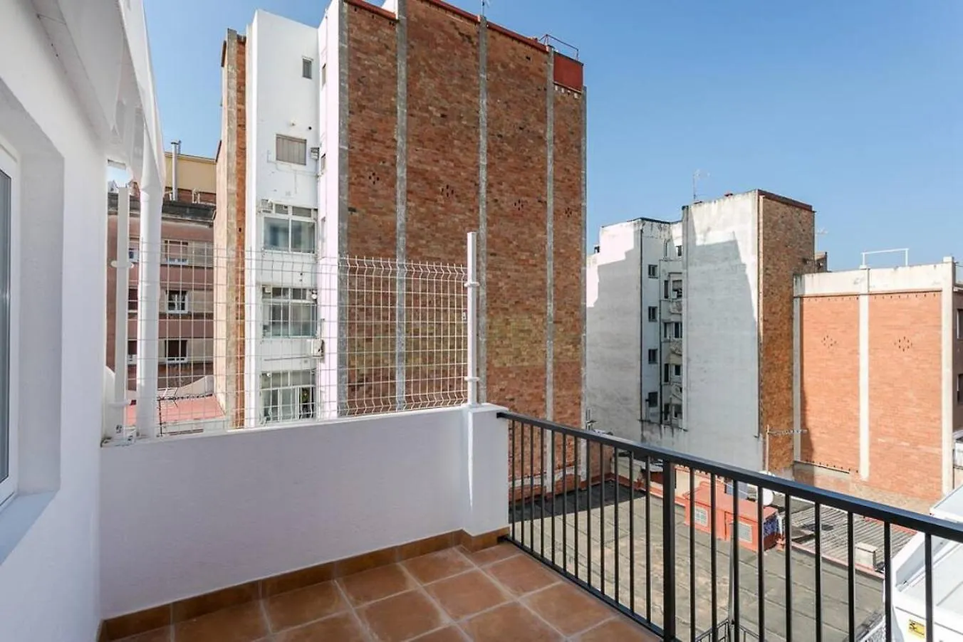 Amazing Attic With Terrace Apartment L'Hospitalet de Llobregat 0*,  Spain